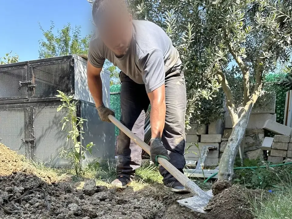 Sulama hattı için kazı